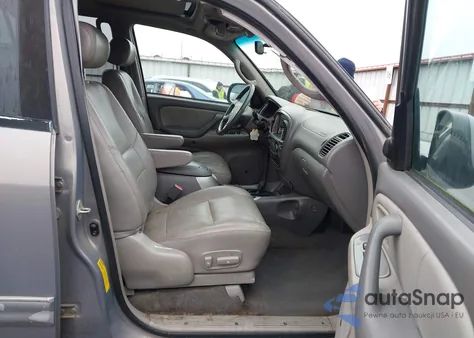 2001 Toyota Sequoia Limited V8 z USA, uszkodzony, nr VIN 5TDBT48AX1S030187